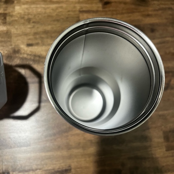 Stanley Classic White Tumbler - Picture 3 of 4